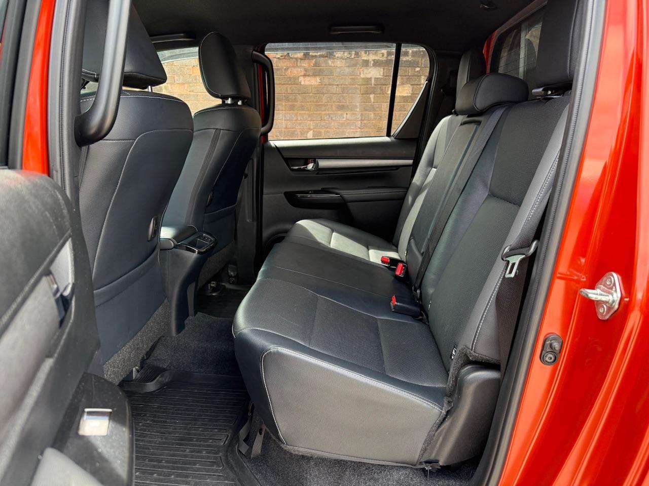 Used Toyota Hilux 2023 for sale - 77840036: Photo 9