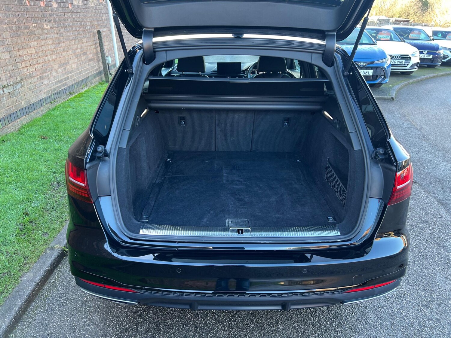 Used Audi A4 2021 for sale - 77742748: Photo 12