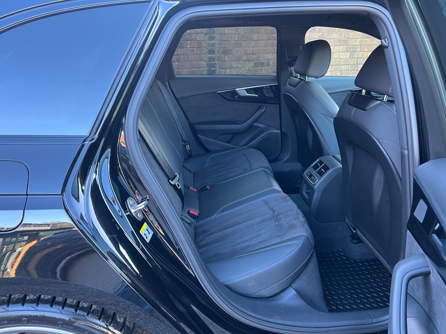 Used Audi A4 2021 for sale - 77742748: Photo 16