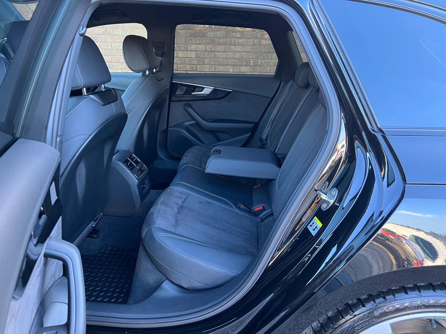 Used Audi A4 2021 for sale - 77742748: Photo 9