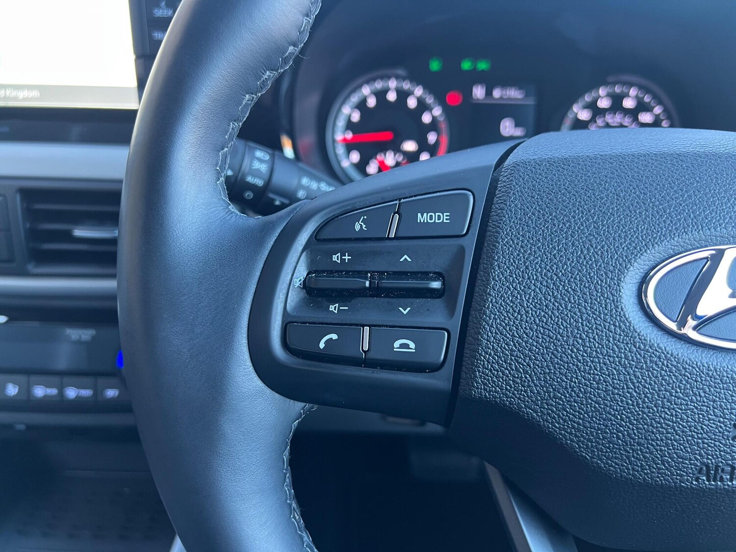 Used Hyundai i10 2022 for sale - 77742733: Photo 29