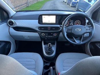 Used Hyundai i10 2022 for sale - 77742733: Photo