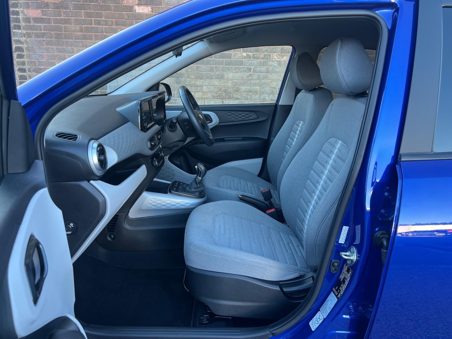 Used Hyundai i10 2022 for sale - 77742733: Photo 8