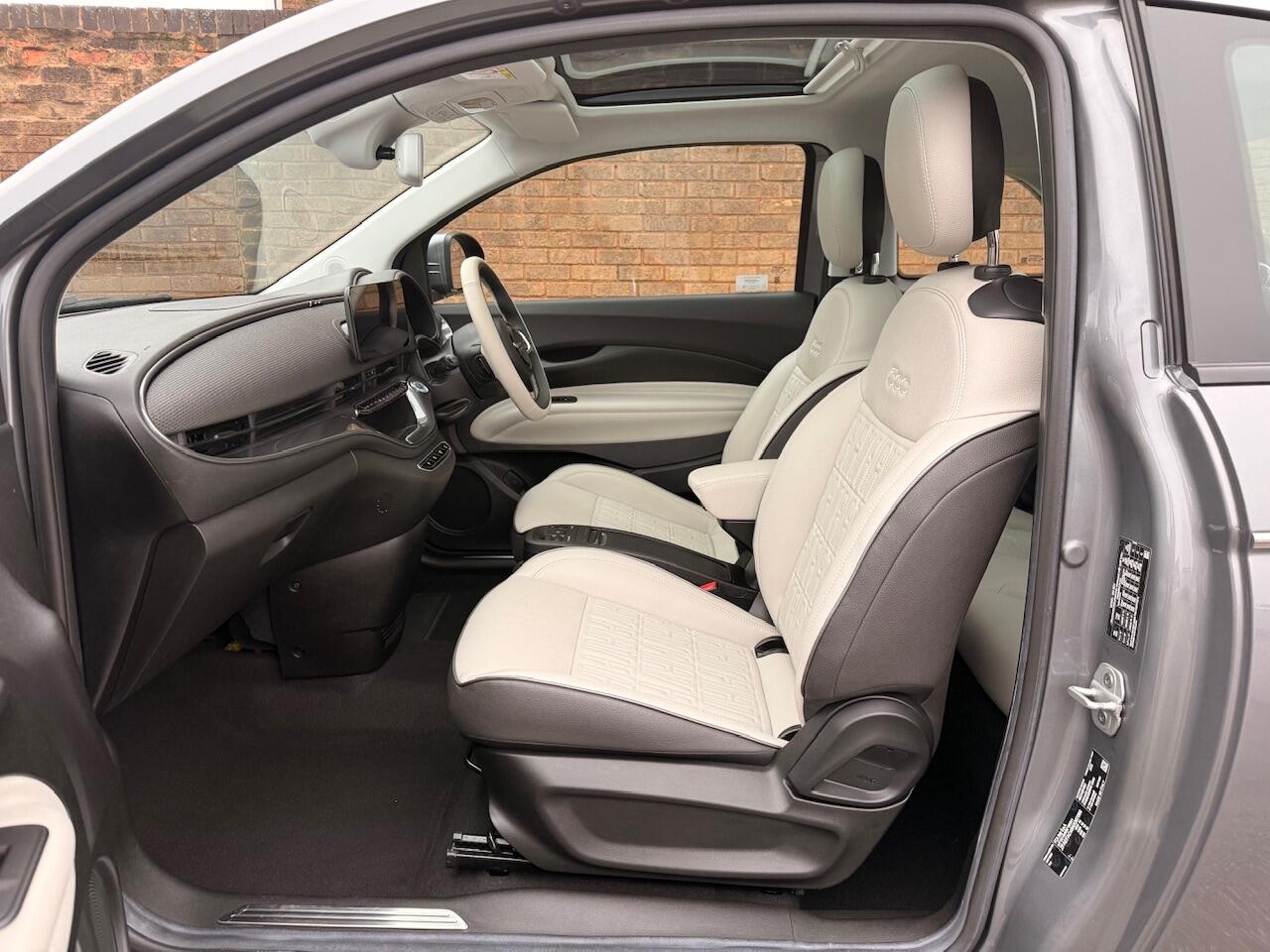 Used Fiat 500 2022 for sale - 77742730: Photo 8