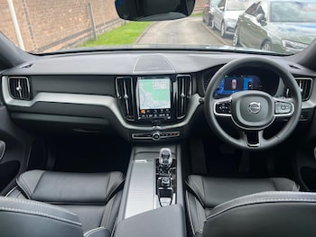 Used Volvo XC60 2023 for sale - 78448314: Photo