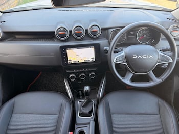Used Dacia Duster 2023 for sale - 78136297: Photo