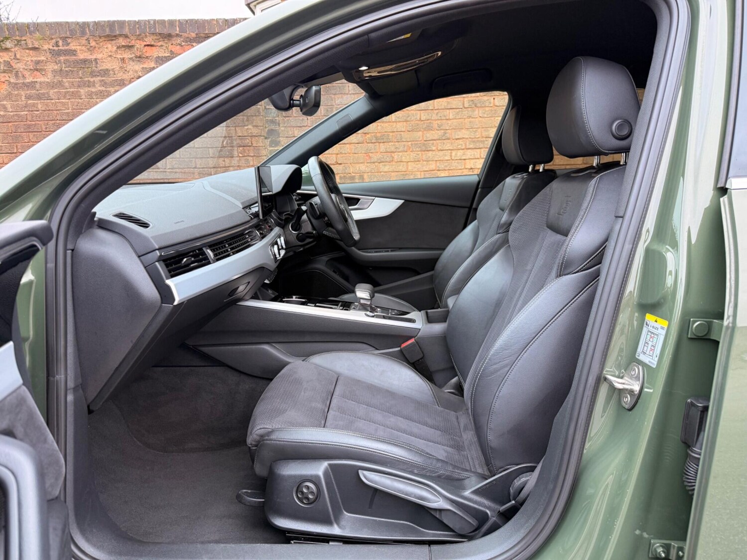 Used Audi A4 2022 for sale - 77742738: Photo 7