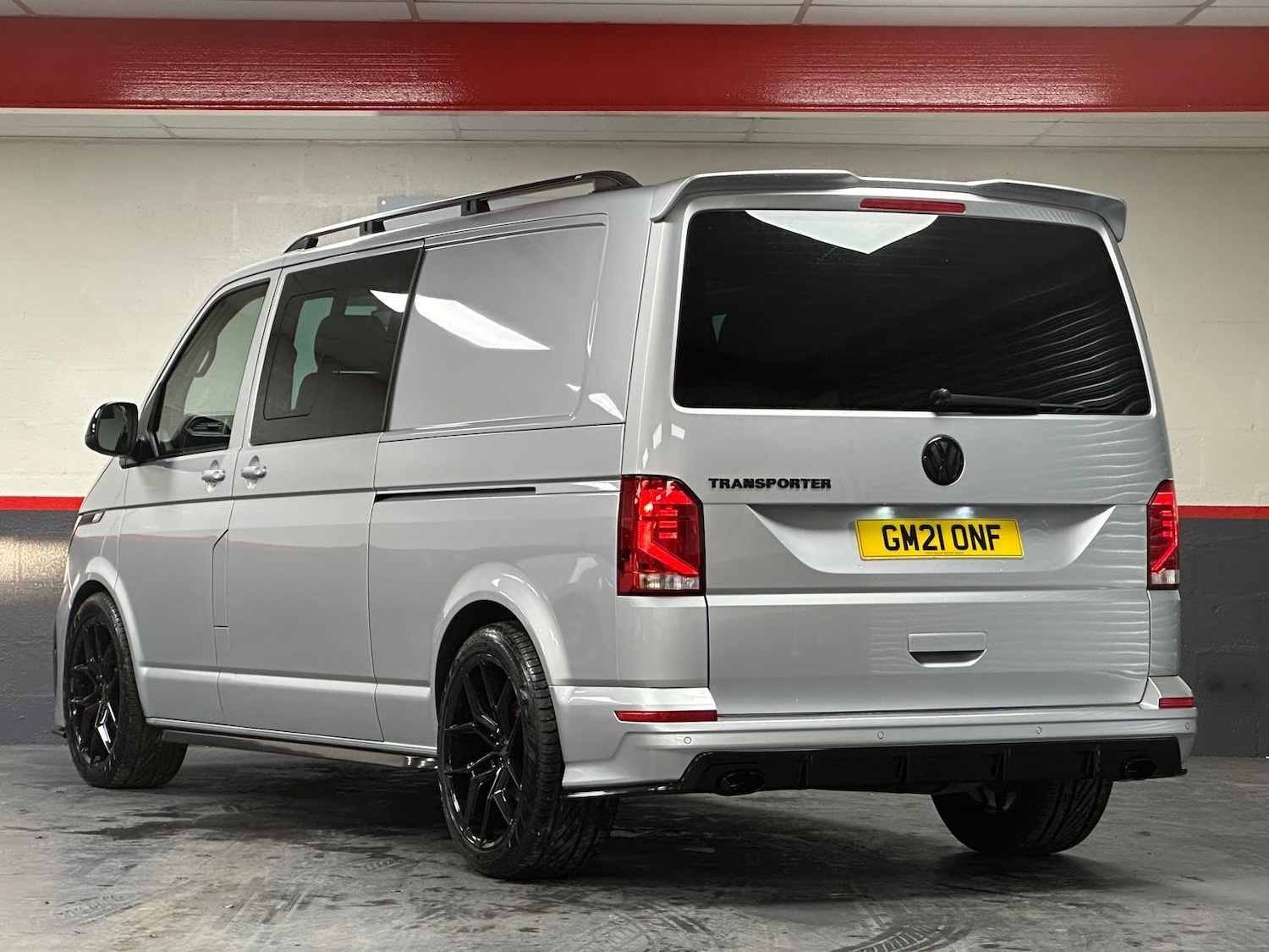 Used Volkswagen Transporter 2021 for sale - 76179523: Photo 2