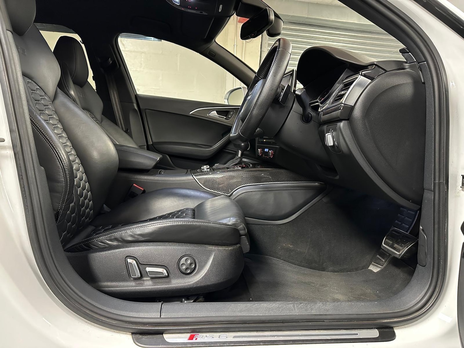 Used Audi RS6 2013 for sale - 76850268: Photo 17