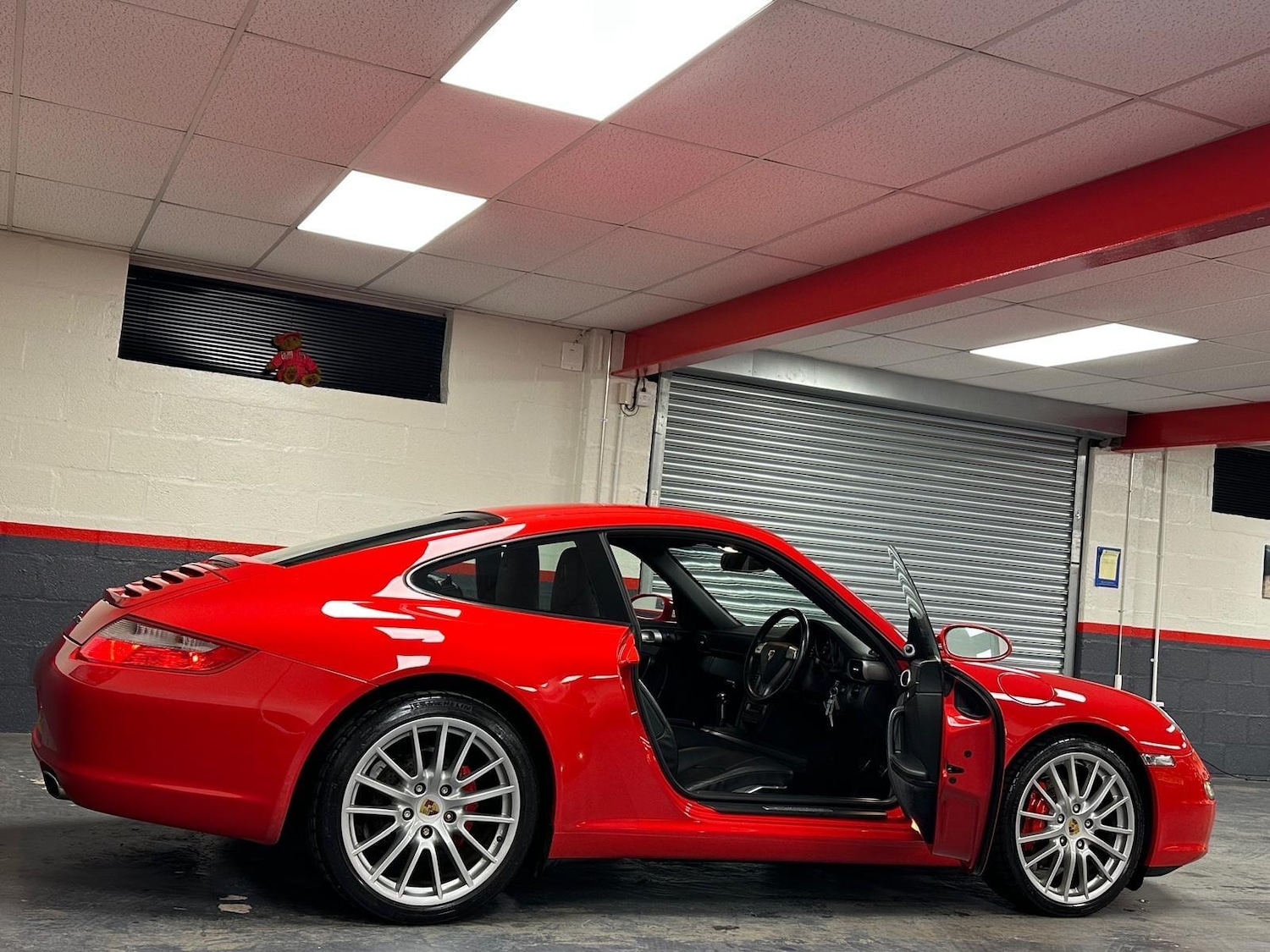 Used Porsche 911 2007 for sale - 76801108: Photo 12