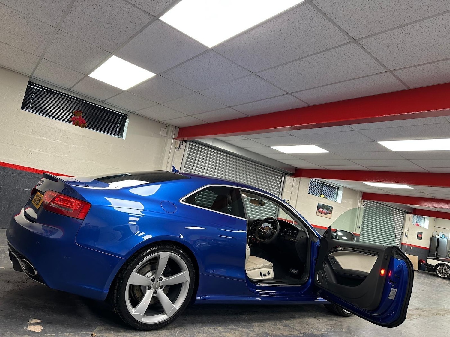 Used Audi RS5 2011 for sale - 76408768: Photo 14