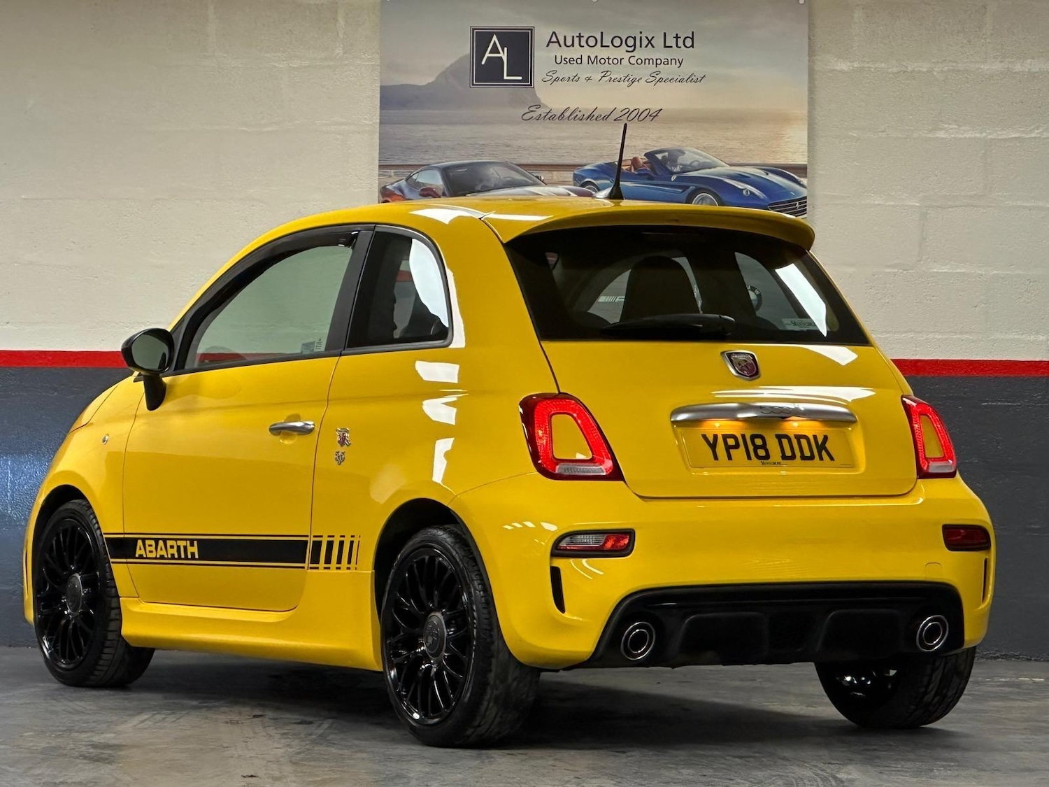 Used Abarth 595 2018 for sale - 76802063: Photo 2