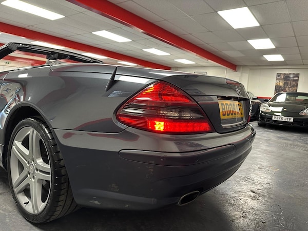 Used Mercedes-Benz SL 2008 for sale - 76214797: Photo 11