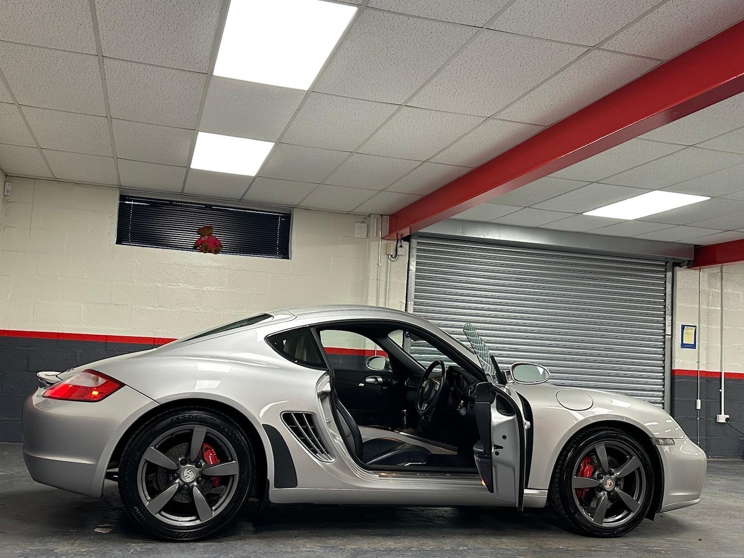 Used Porsche Cayman 2007 for sale - 76886500: Photo 17