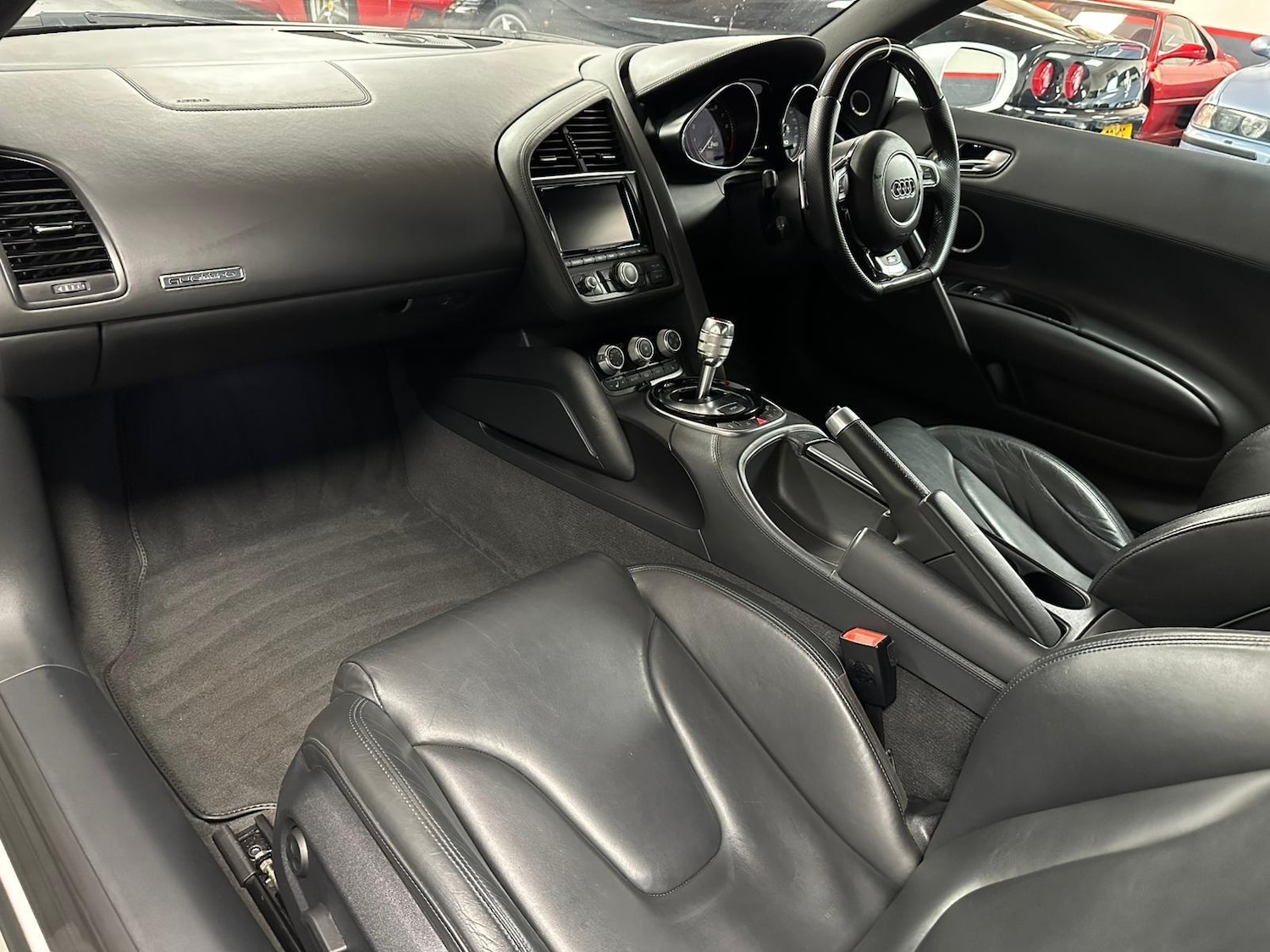 Used Audi R8 2013 for sale - 77162798: Photo 3