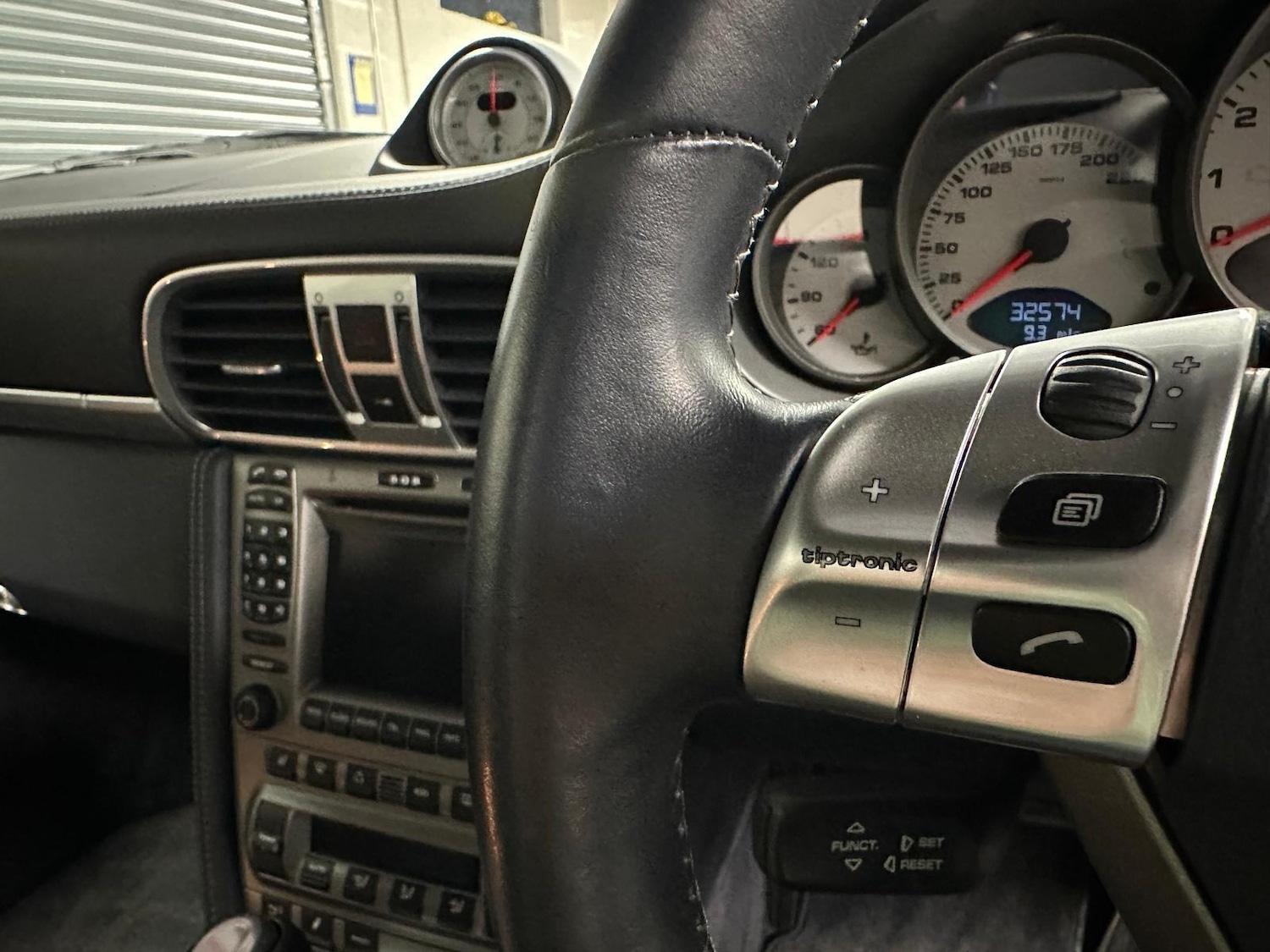 Used Porsche 911 2007 for sale - 76976572: Photo 15