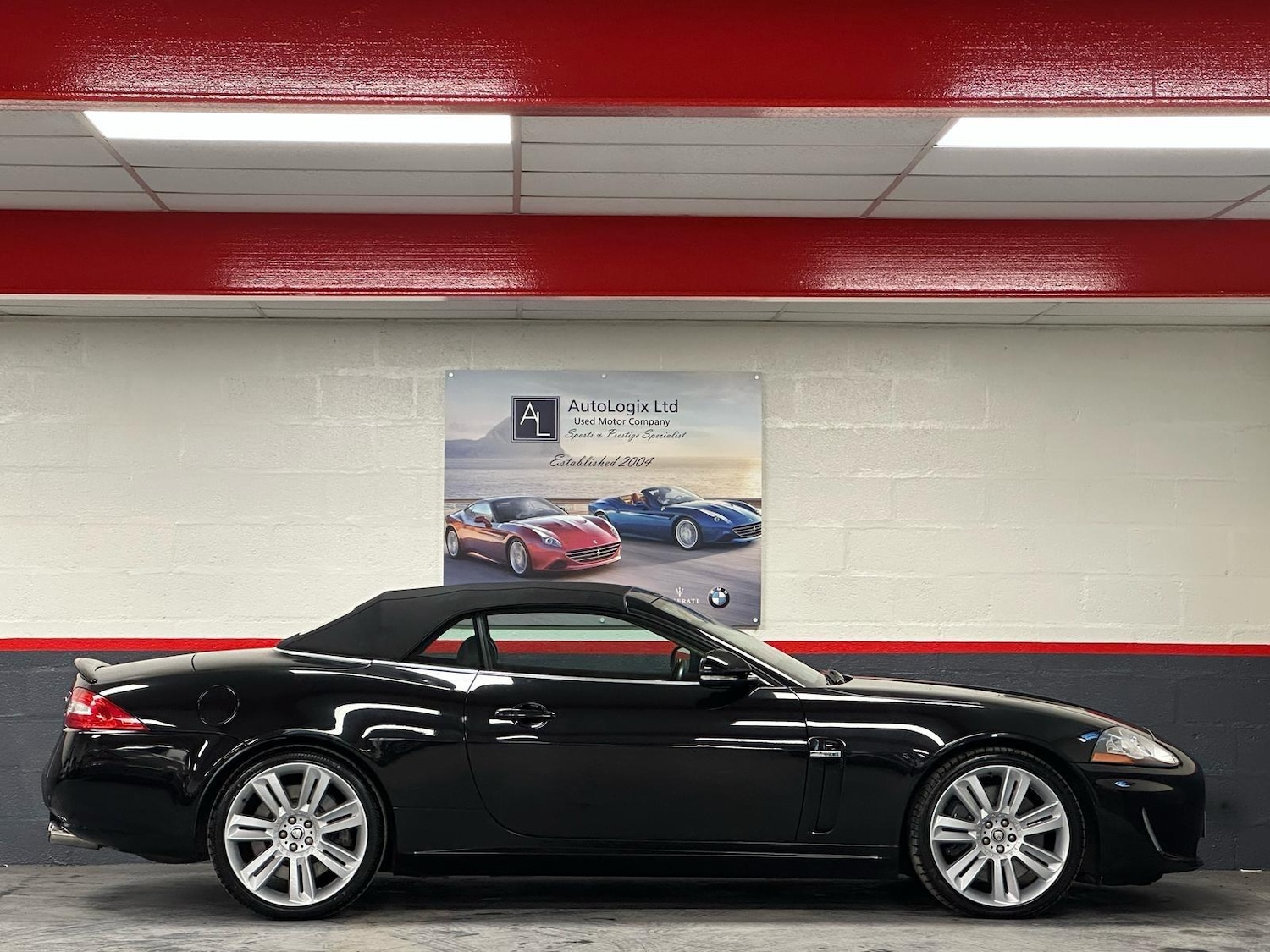 Used Jaguar XK 2009 for sale - 77040023: Photo 4