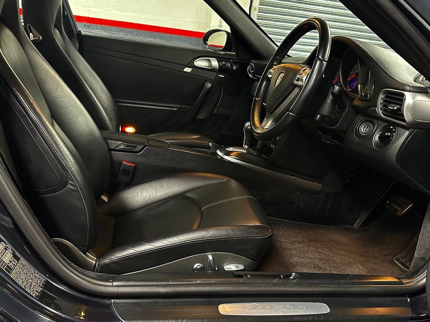 Used Porsche 911 2008 for sale - 77330890: Photo 16