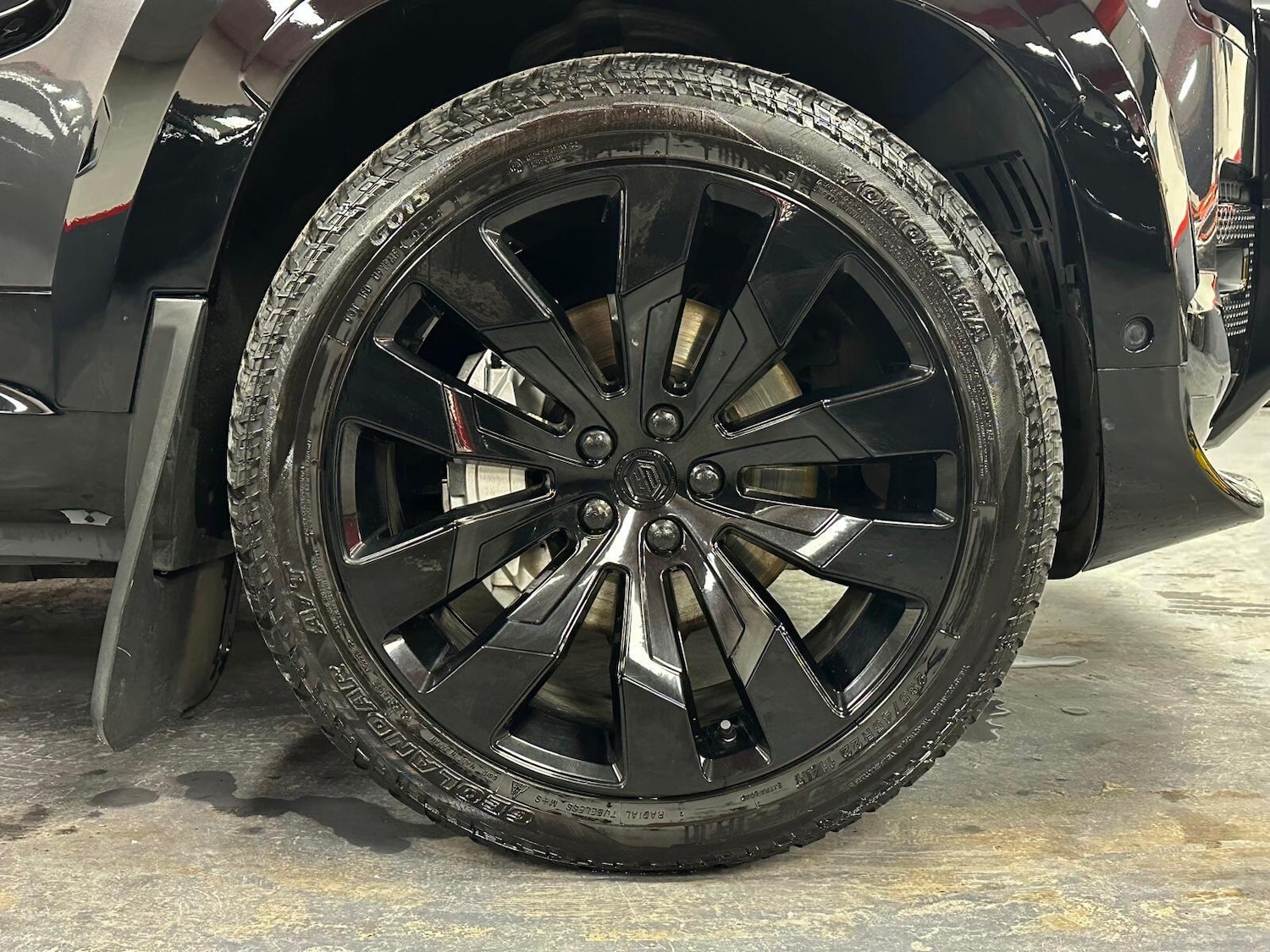 Used Land Rover Defender 2021 for sale - 77040715: Photo 13