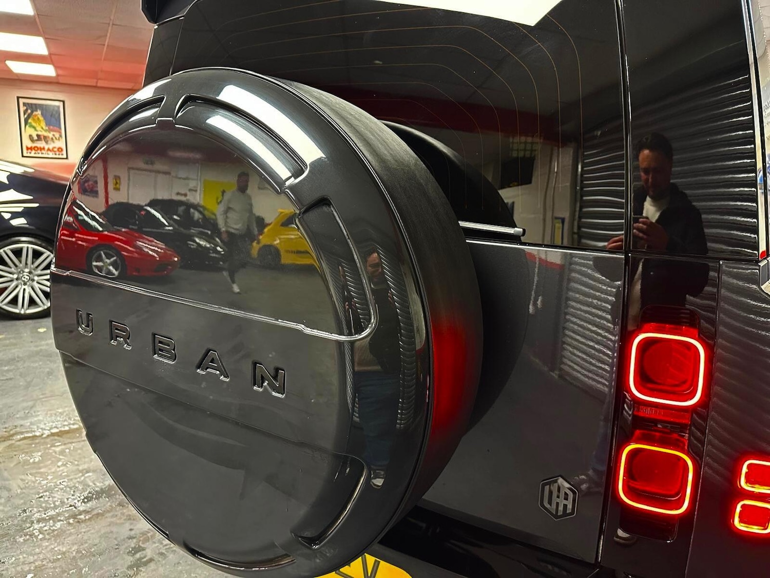 Used Land Rover Defender 2021 for sale - 77040715: Photo 18