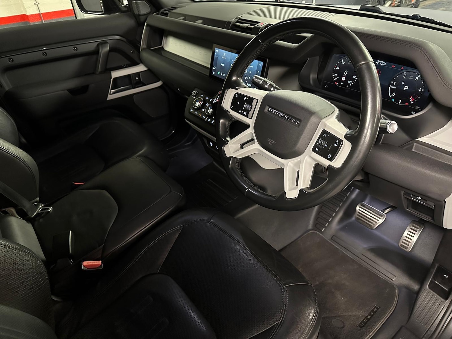 Used Land Rover Defender 2021 for sale - 77040715: Photo 22