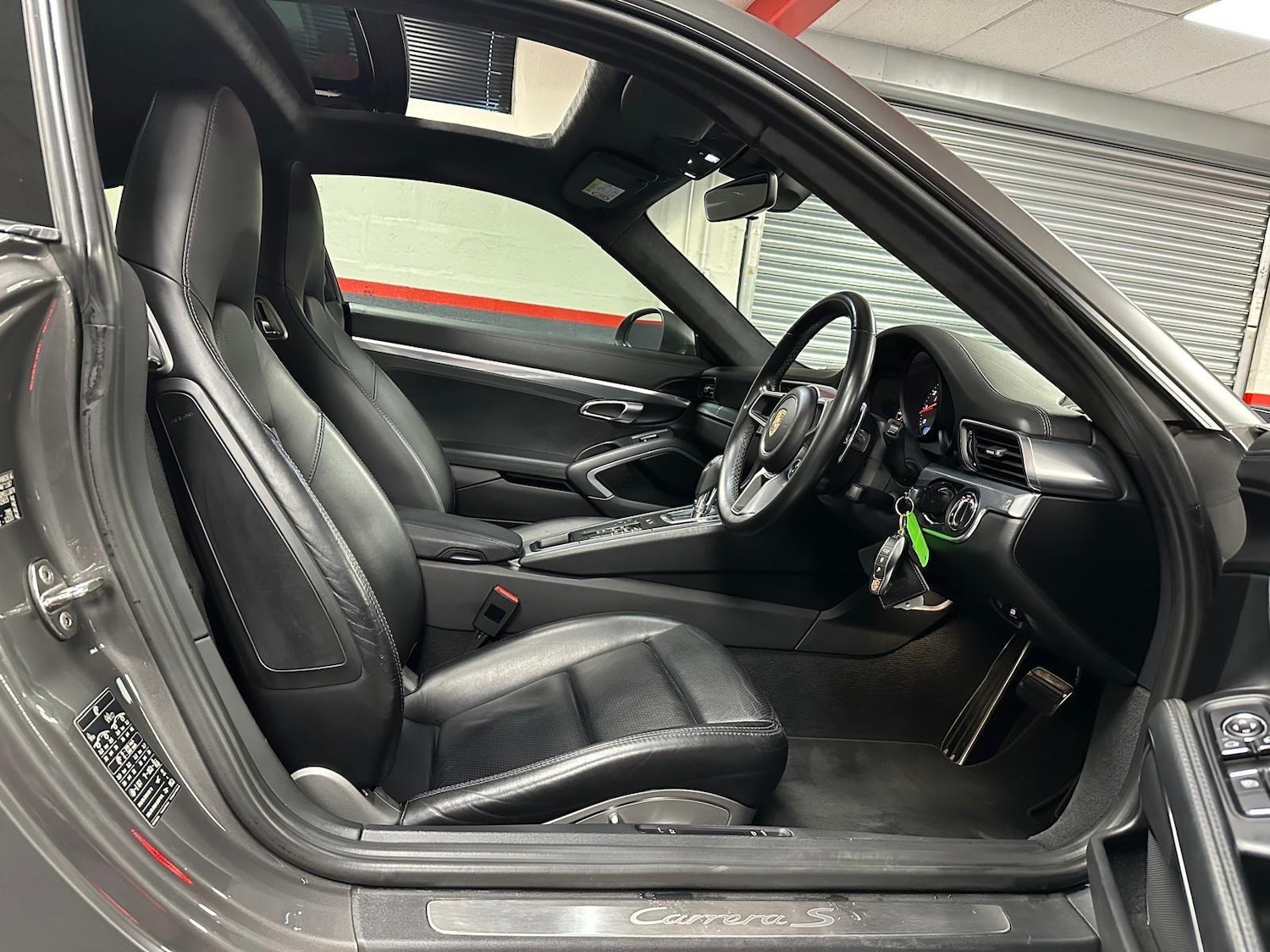 Used Porsche 911 2016 for sale - 77425857: Photo 12