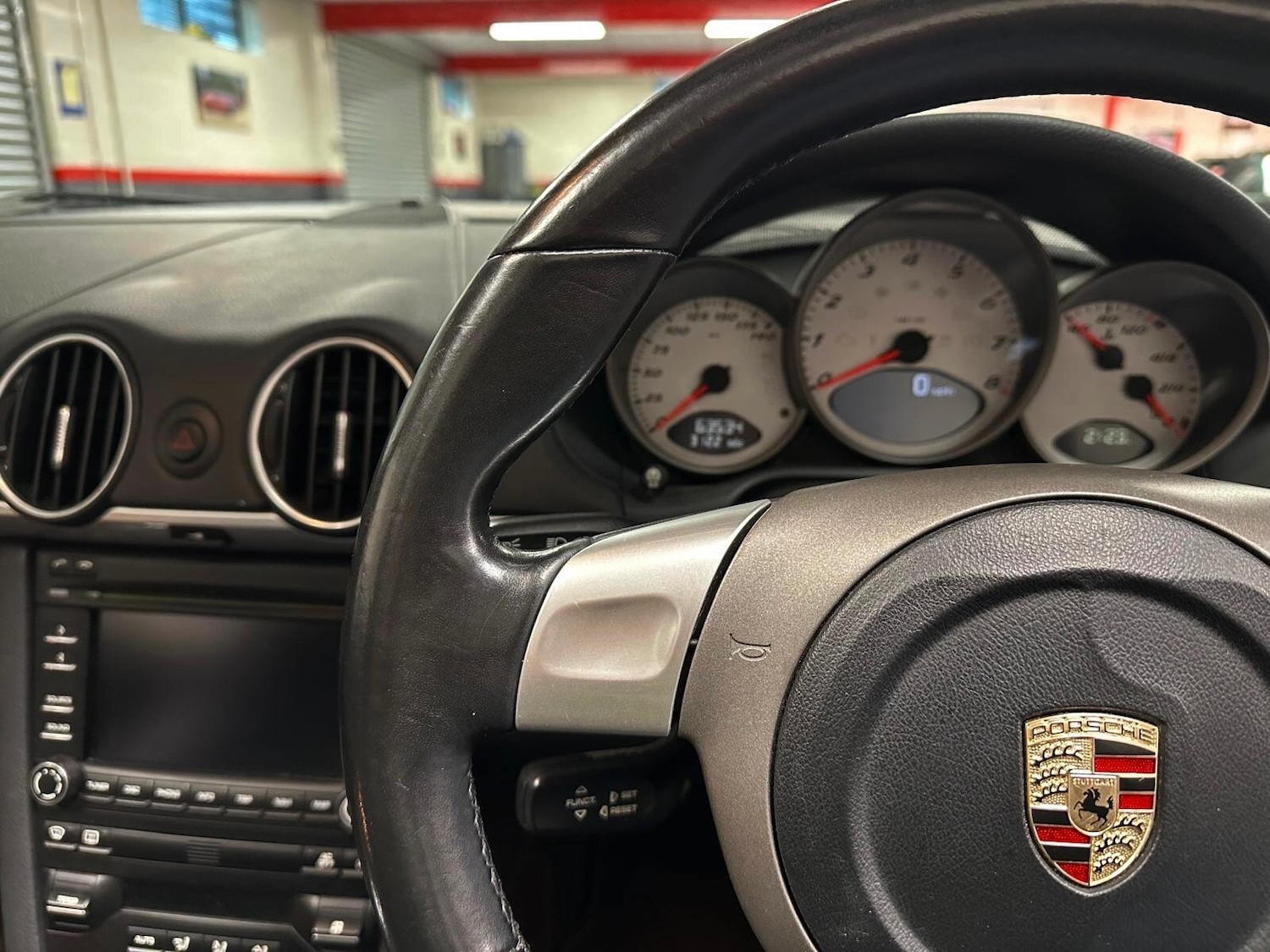 Used Porsche Boxster 2009 for sale - 76849926: Photo 18