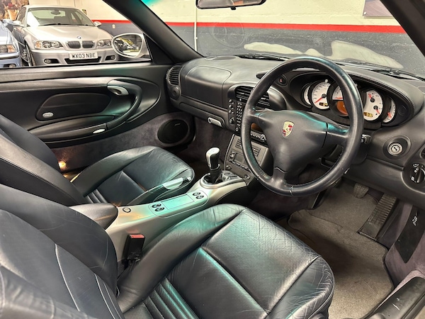 Used Porsche 911 2004 for sale - 75601422: Photo 23