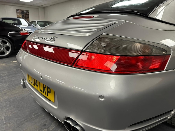 Used Porsche 911 2004 for sale - 75601422: Photo 27