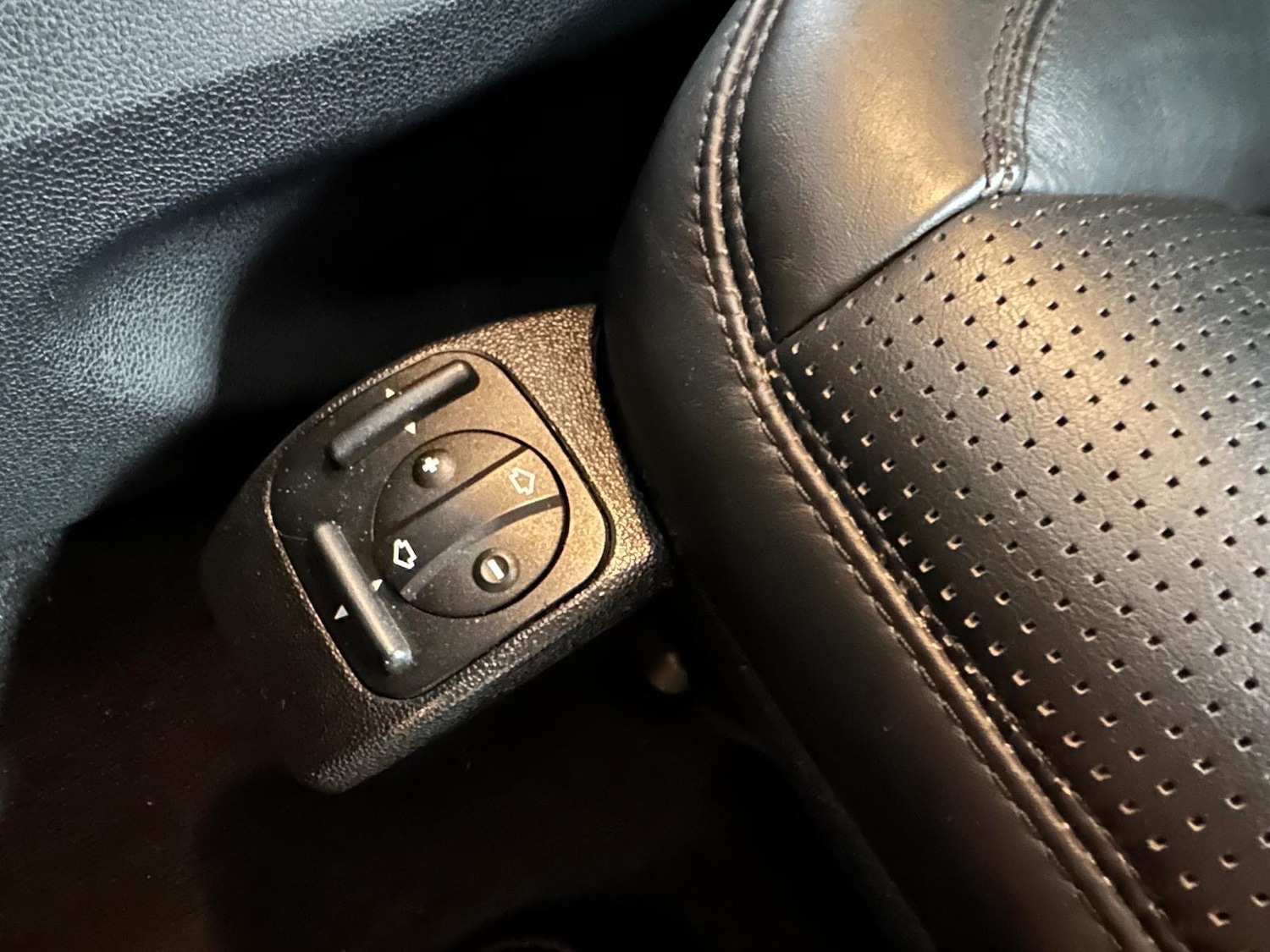 Used Mercedes-Benz M Class 2009 for sale - 76592296: Photo 16