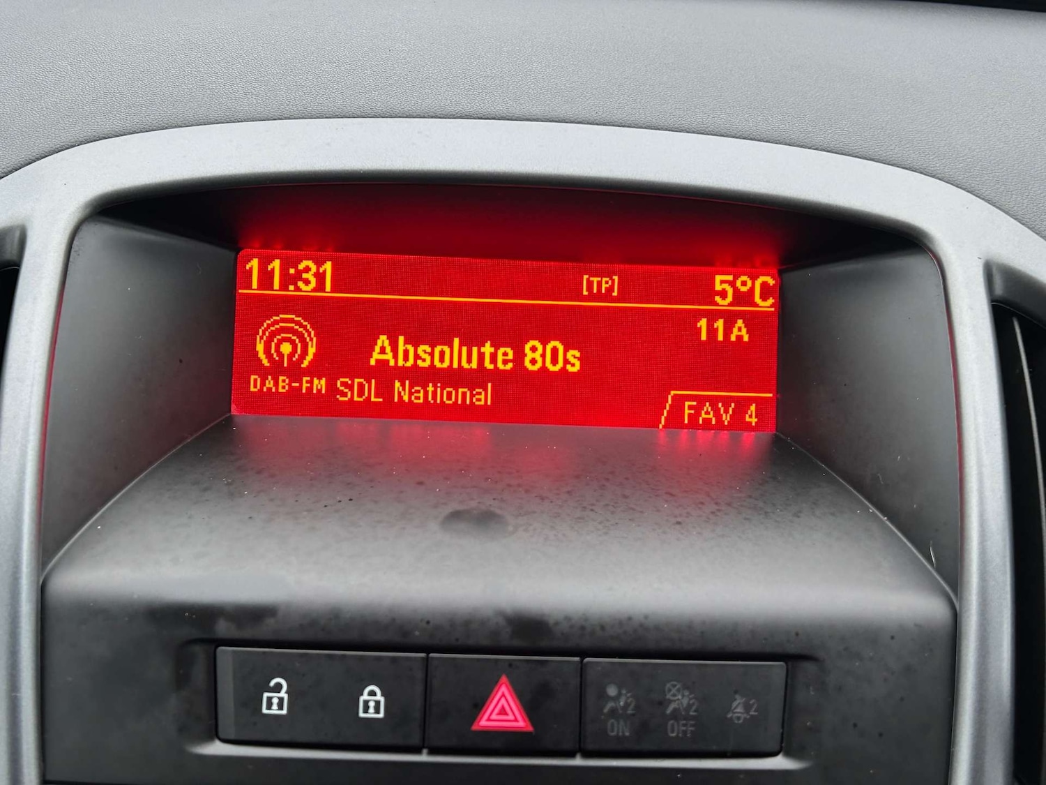 Used Vauxhall Astra 2015 for sale - 77431935: Photo 29