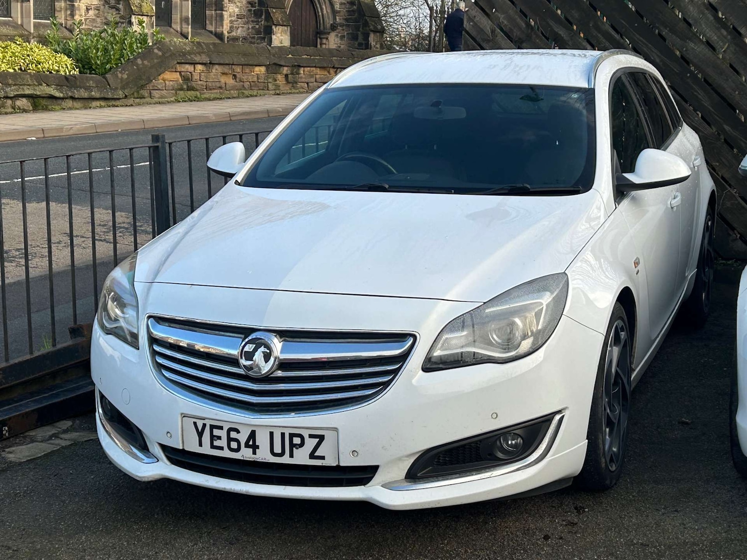 Used Vauxhall Insignia 2014 for sale - 77310976: Photo 1