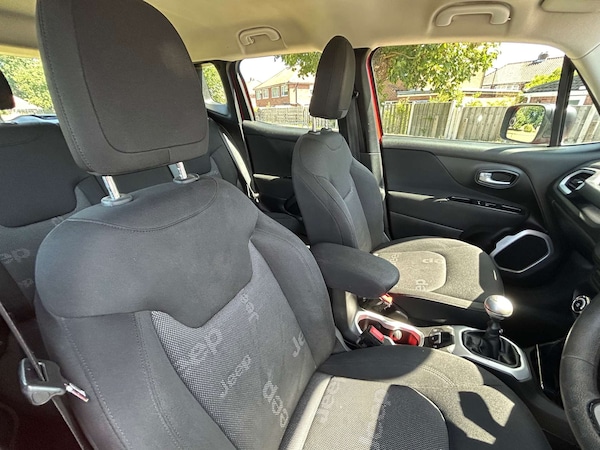 Used Jeep Renegade 2015 for sale - 76277870: Photo 26