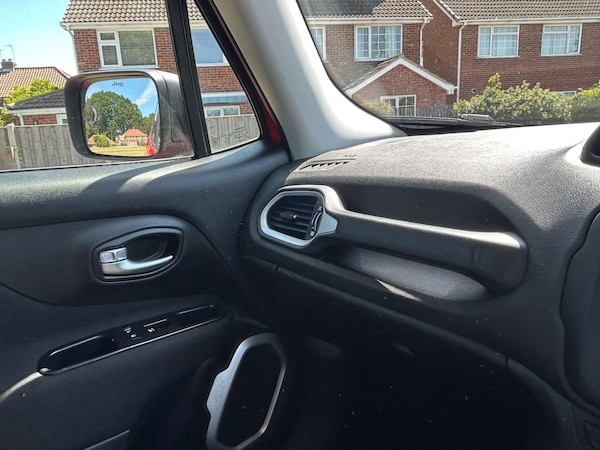 Used Jeep Renegade 2015 for sale - 76277870: Photo 28