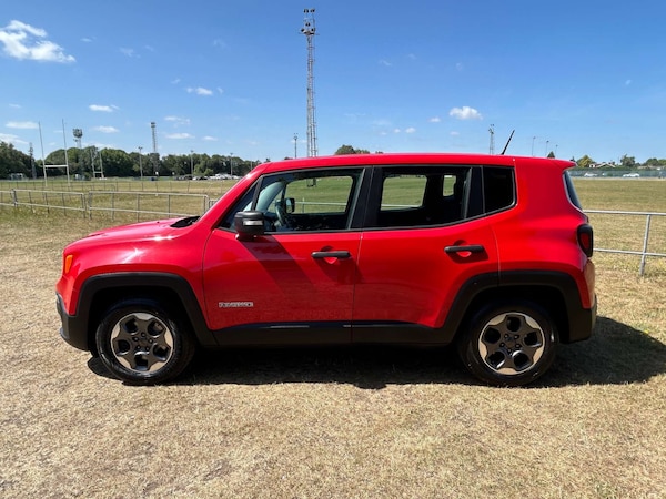 Used Jeep Renegade 2015 for sale - 76277870: Photo 8