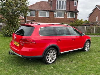 Used Volkswagen Passat 2013 for sale - 76148249: Photo