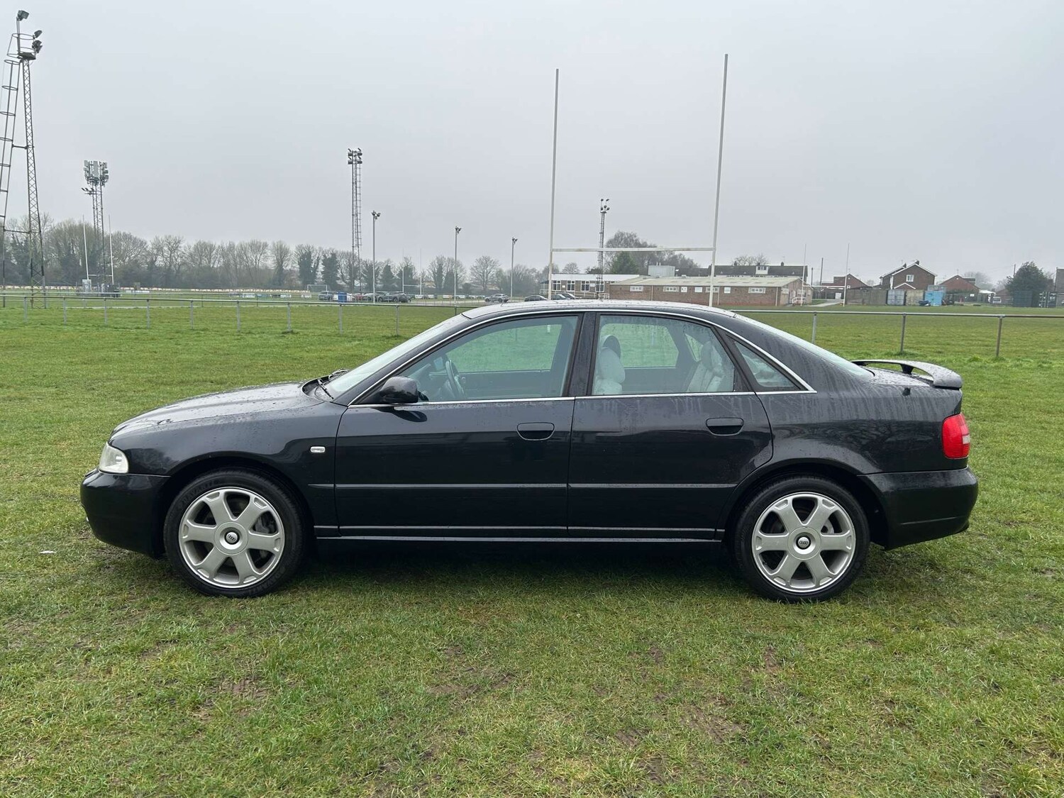 Used Audi A4 2000 for sale - 77355530: Photo 8
