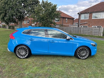 Used Volvo V40 2014 for sale - 75822773: Photo