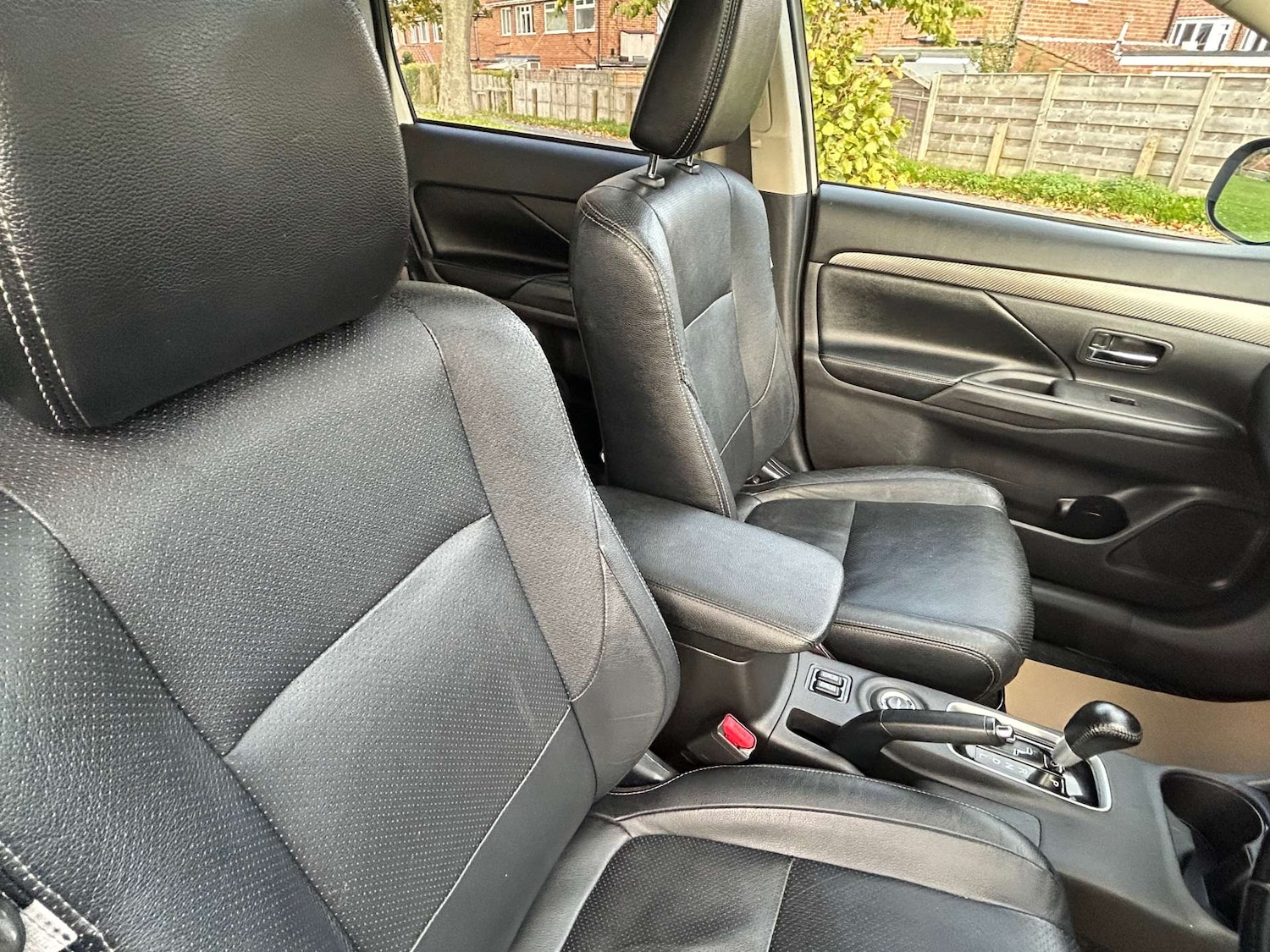 Used Mitsubishi Outlander 2014 for sale - 76356036: Photo 23