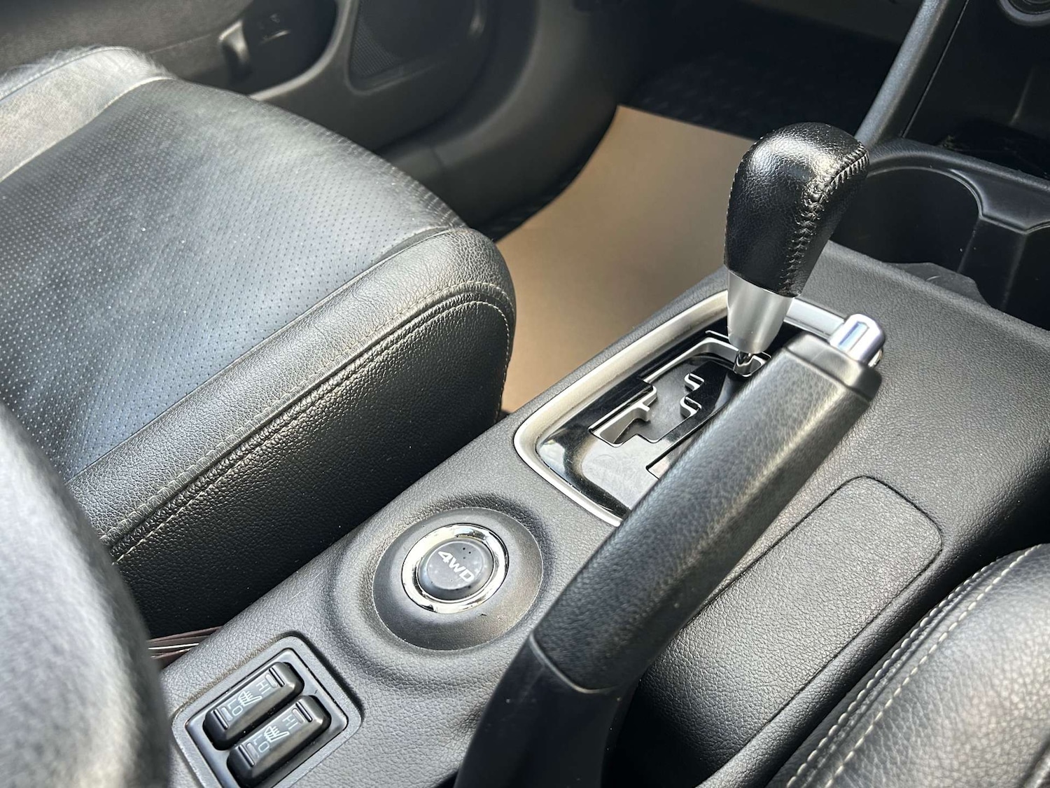 Used Mitsubishi Outlander 2014 for sale - 76356036: Photo 35