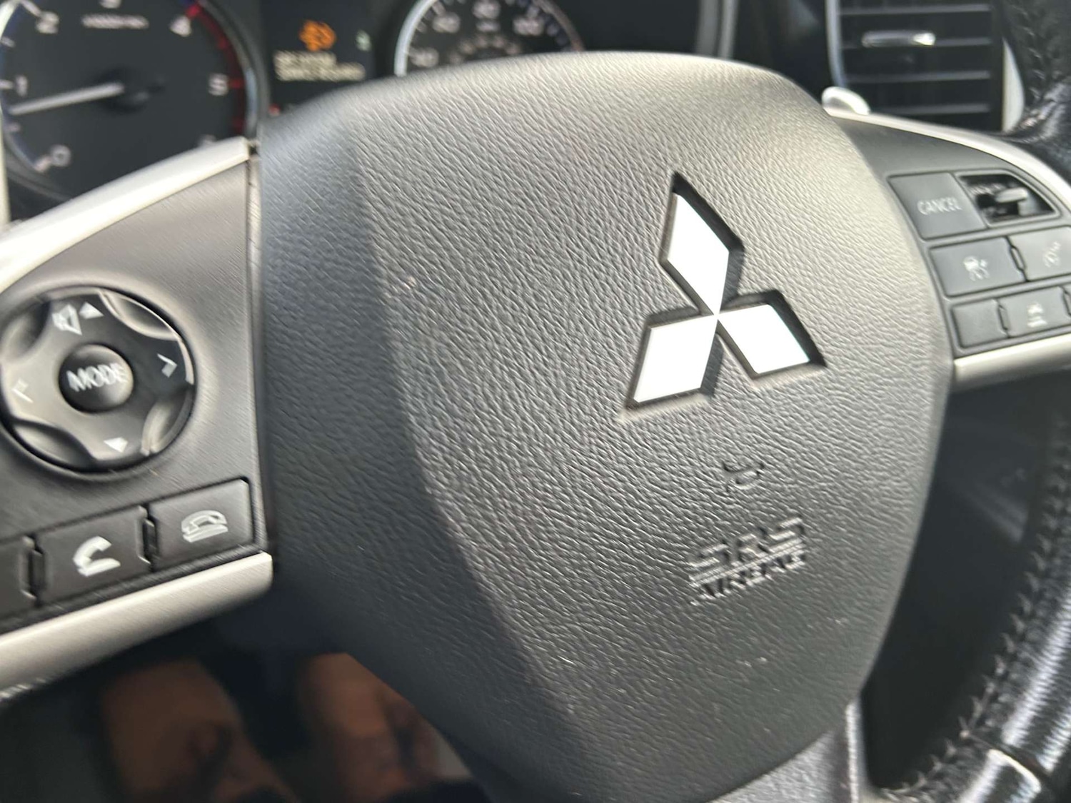 Used Mitsubishi Outlander 2014 for sale - 76356036: Photo 39