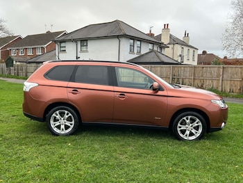 Used Mitsubishi Outlander 2014 for sale - 76558368: Photo