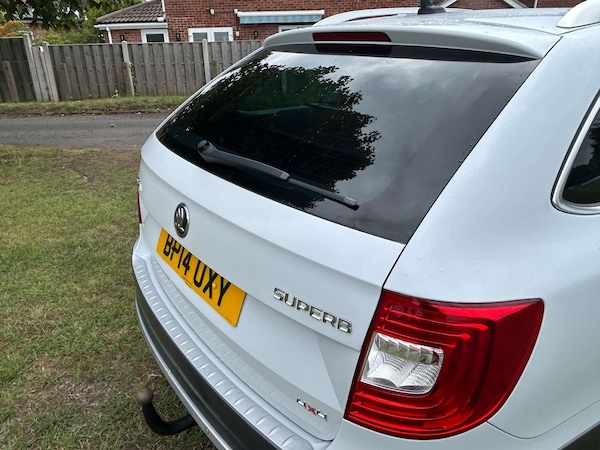 Used Skoda Superb 2014 for sale - 76252720: Photo 17