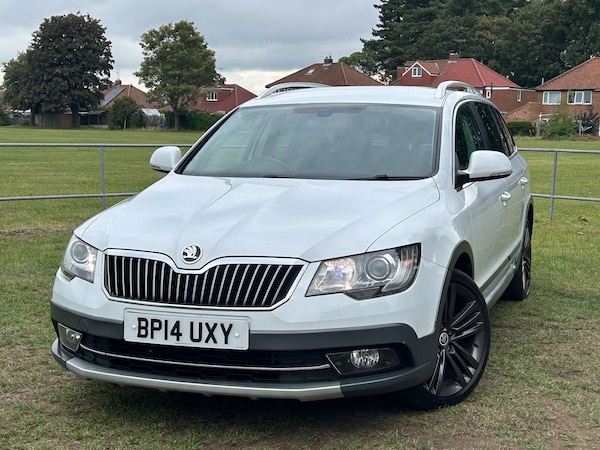 Used Skoda Superb 2014 for sale - 76252720: Photo 1