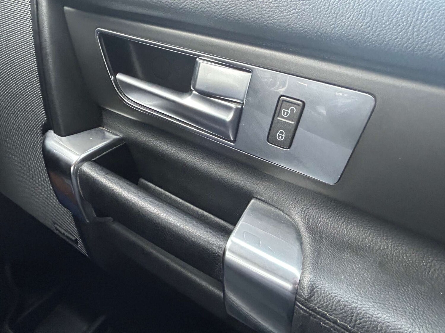 Used Land Rover Discovery 2016 for sale - 77355465: Photo 42