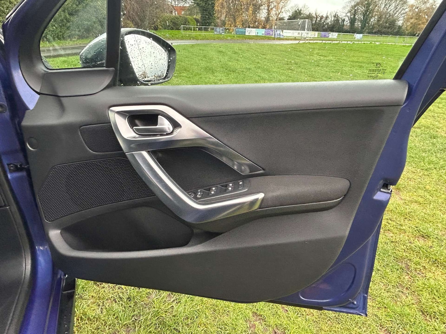 Used Peugeot 2008 2014 for sale - 76720461: Photo 15