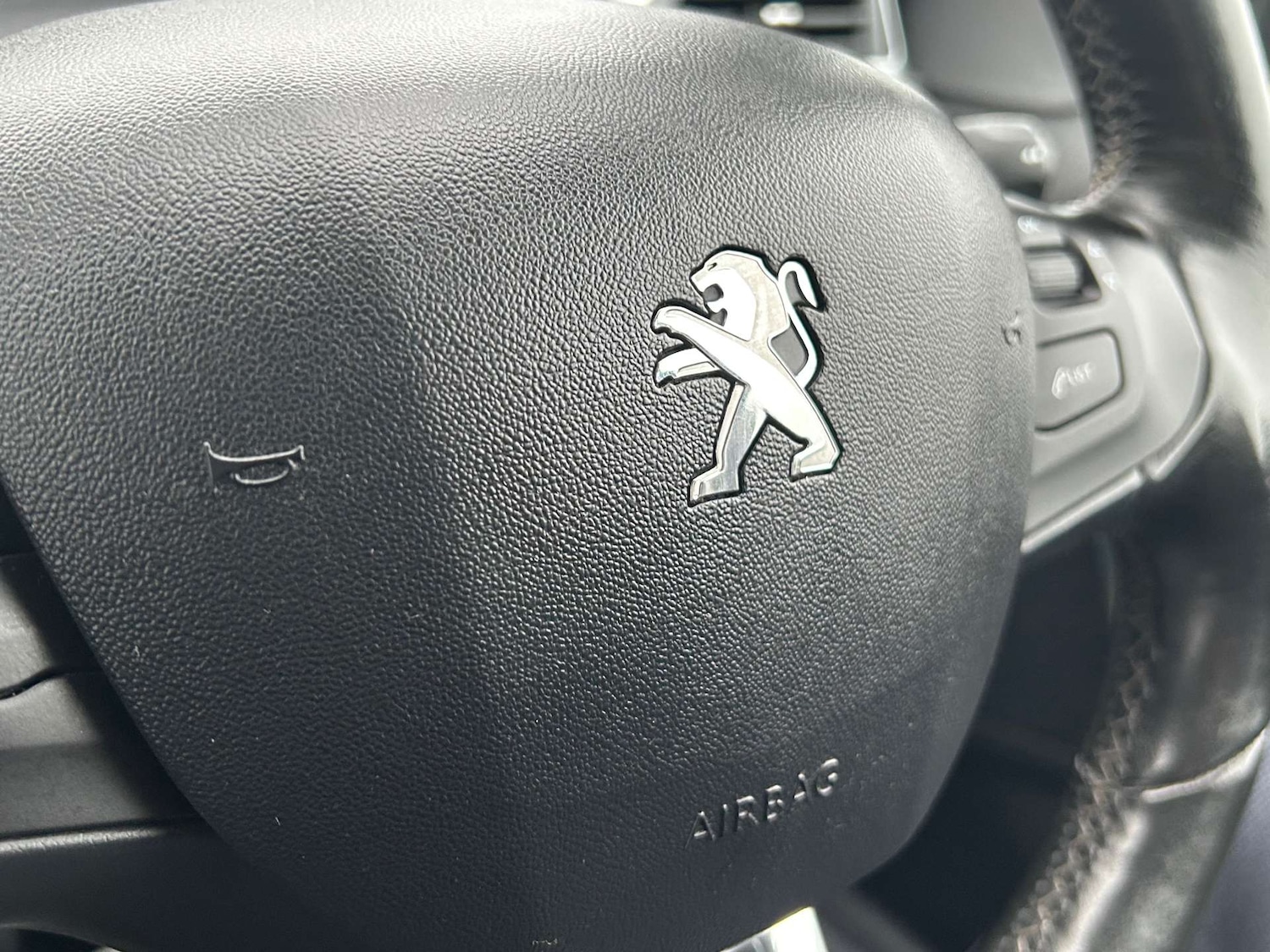 Used Peugeot 2008 2014 for sale - 76720461: Photo 37