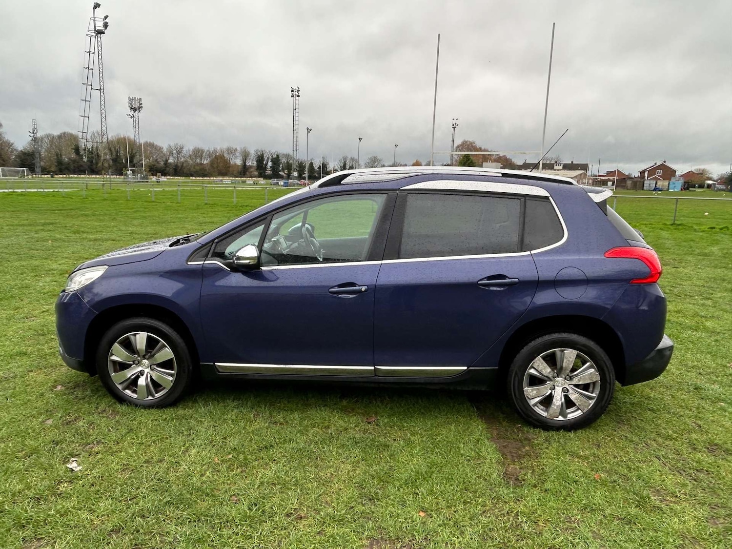 Used Peugeot 2008 2014 for sale - 76720461: Photo 8