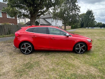 Used Volvo V40 2013 for sale - 76005221: Photo