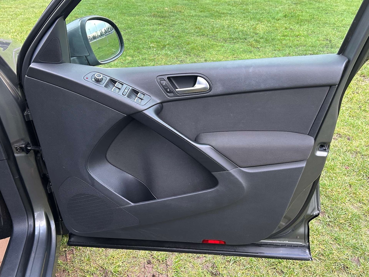 Used Volkswagen Tiguan 2011 for sale - 78108341: Photo 14